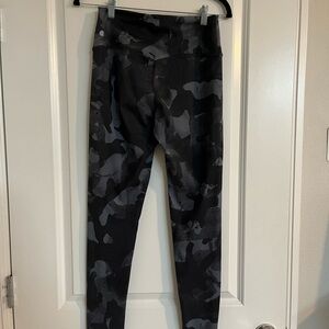 Zella Charcoal Camouflage Leggings